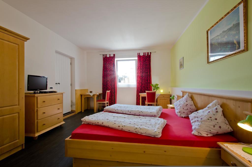 نالّيس Hotel & Residenz Traubenheim الغرفة الصورة